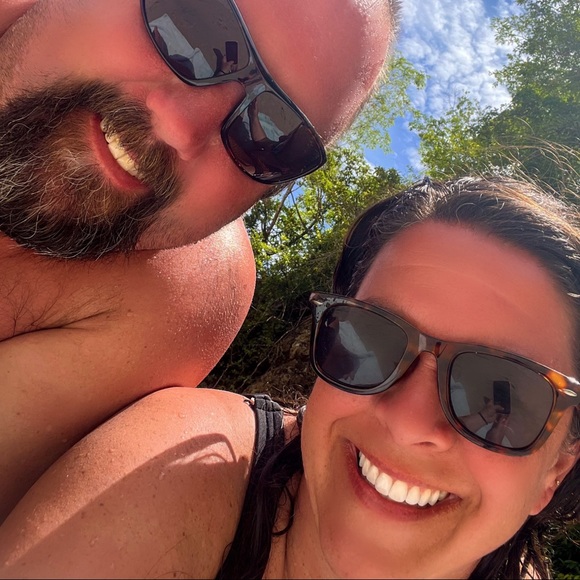 Meet your Posher, Connie - Picture 2 of 2